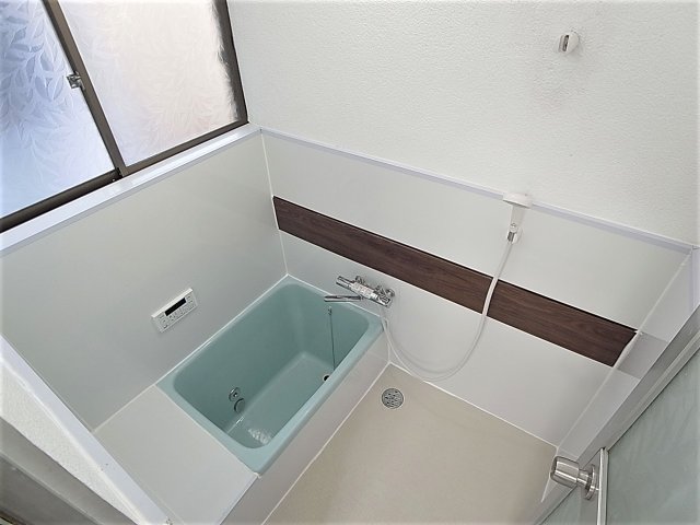 下谷上猪ころび戸建の風呂写真