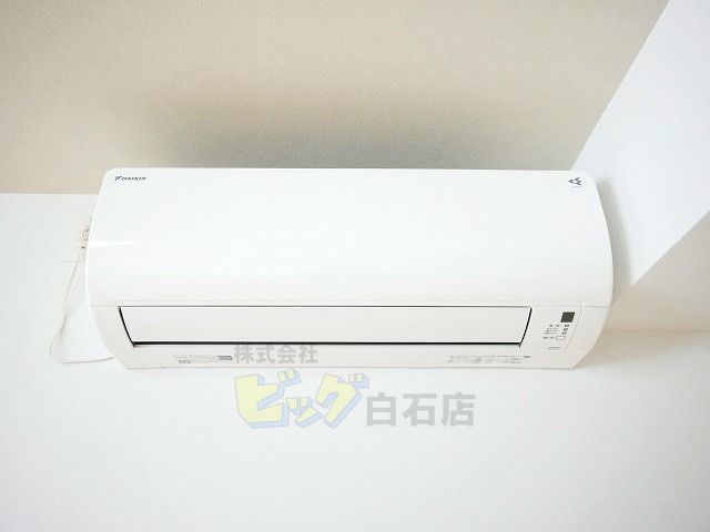 その他設備　夏も快適なエアコン付きです♪