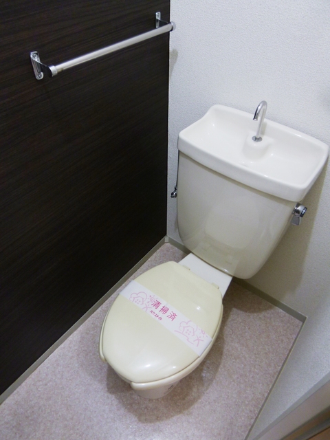 トイレ　バストイレ別