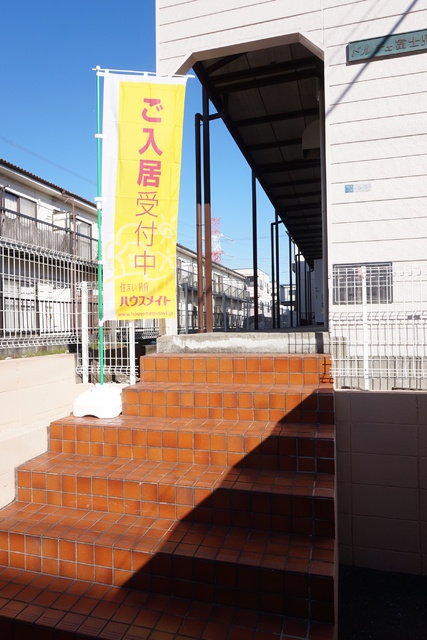 エントランス　アパート入口