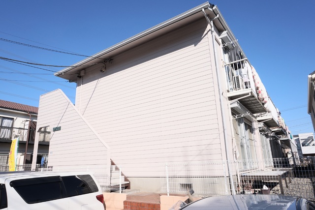 建物外観　２階建て軽量鉄骨アパート