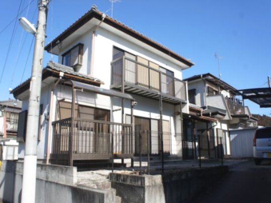 建物外観　リフォームのお部屋です☆