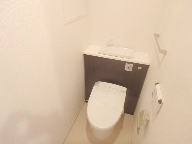 トイレ　★シャワートイレ★