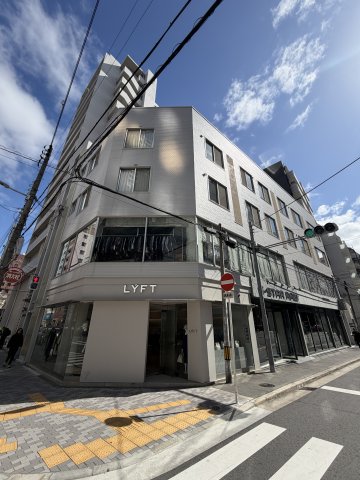 建物外観　外観は落ち着いています