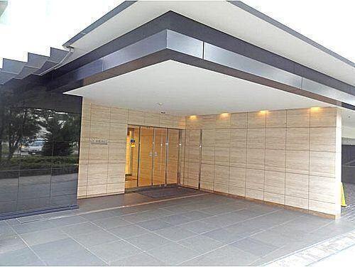 エントランス　エレベーター付きです