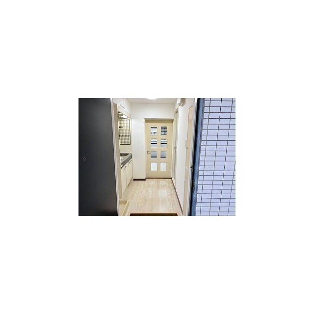 玄関　同建物の別部屋の写真♪