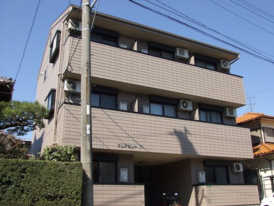 エントランス　清潔なエントランスです