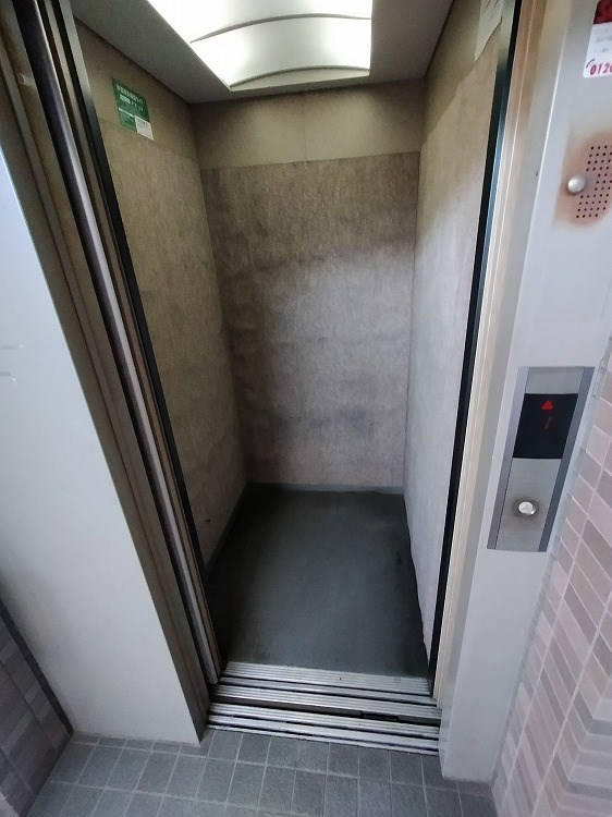 その他共有部分　エレベーター内