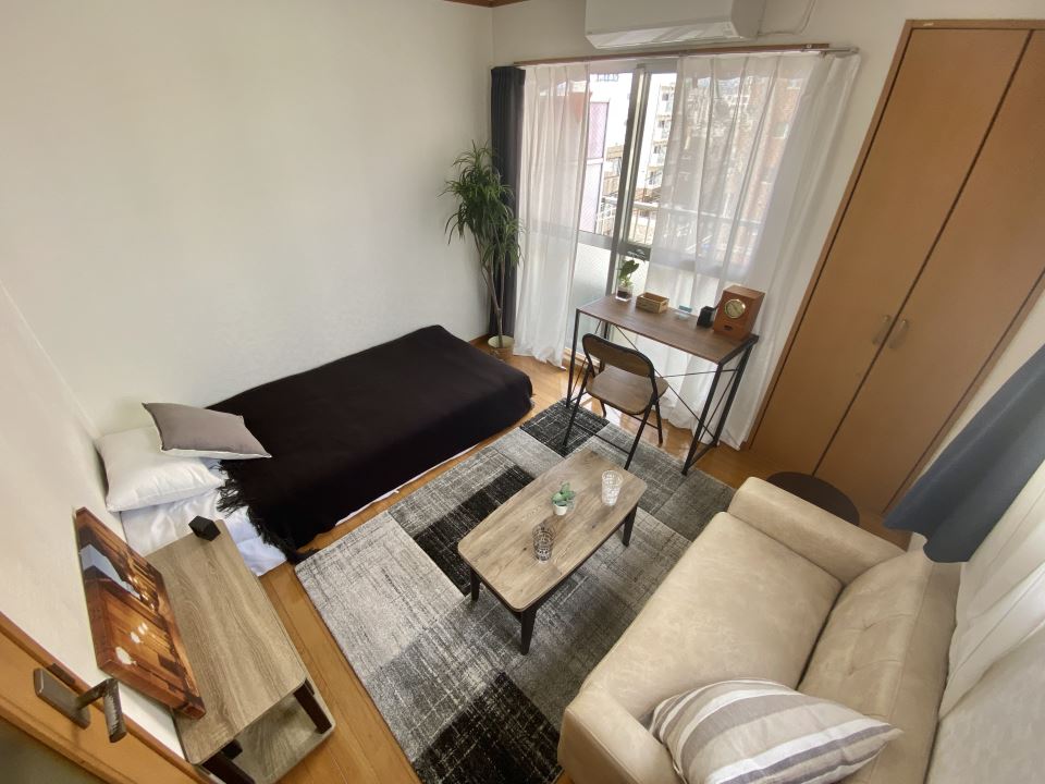居室・リビング　６畳の洋室　角部屋です