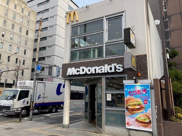 飲食店　マクドナルド烏丸五条店（飲食店）まで350m