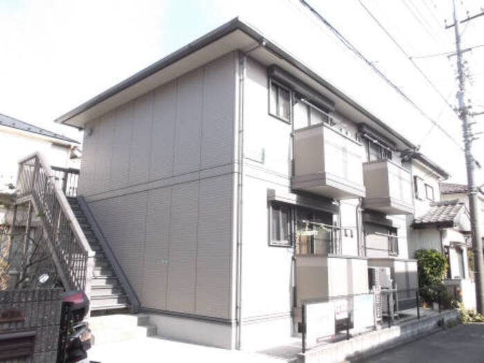 建物外観　１フロア２世帯、全室角部屋♪