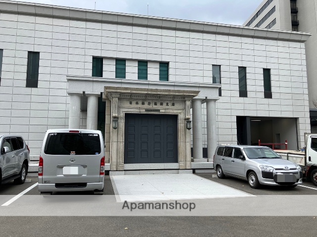 銀行　★日本銀行福岡支店広報・見学受付（銀行）まで705m