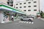 コンビニ　ファミリーマート 浪速塩草店（コンビニ）まで55m