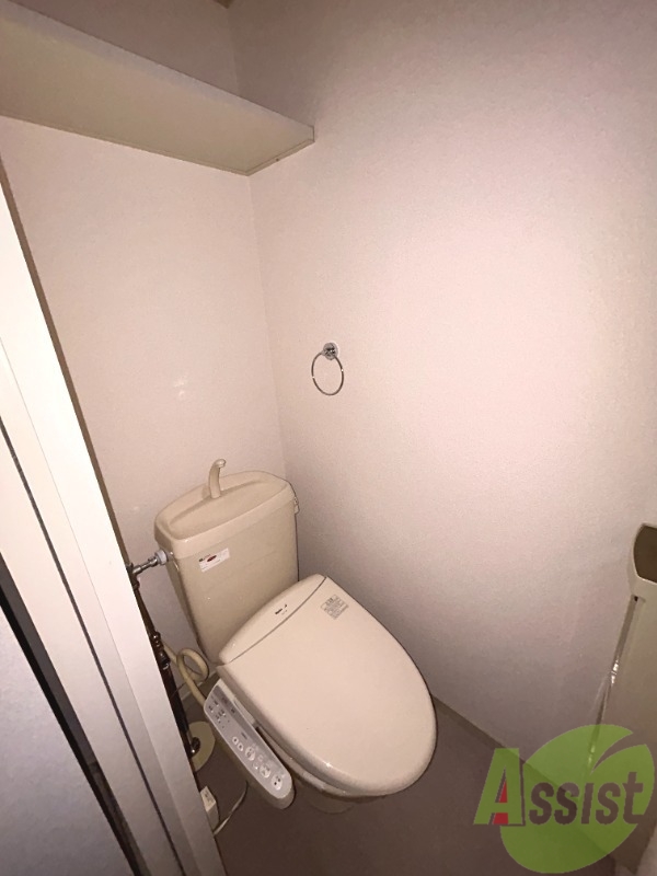 トイレ　トイレは温水洗浄便座となっており、快適に使えます。