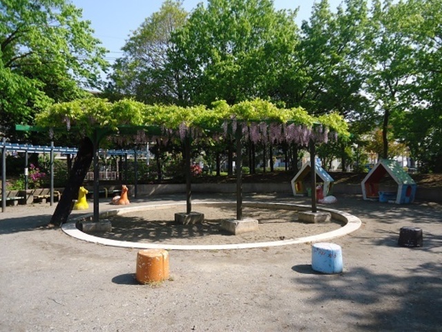 その他　公園５６０ｍ