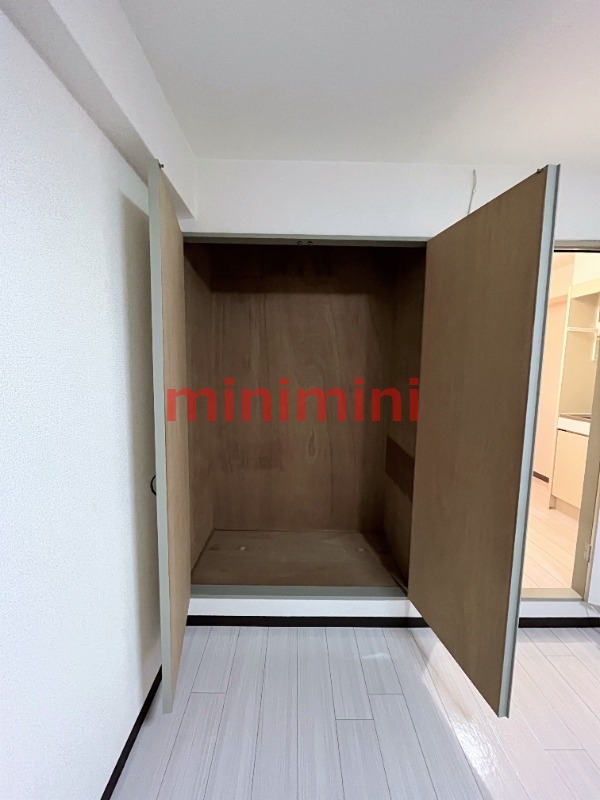 収納　別室反転