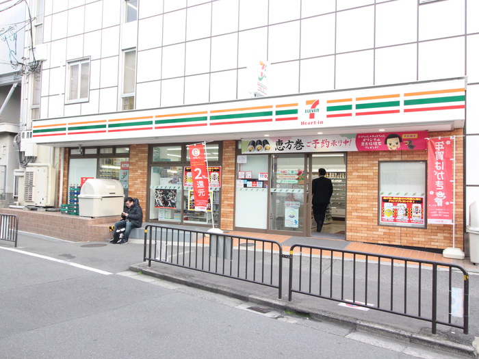 コンビニ　セブンイレブン キヨスクJR千里丘駅改札口店（コンビニ）まで120m