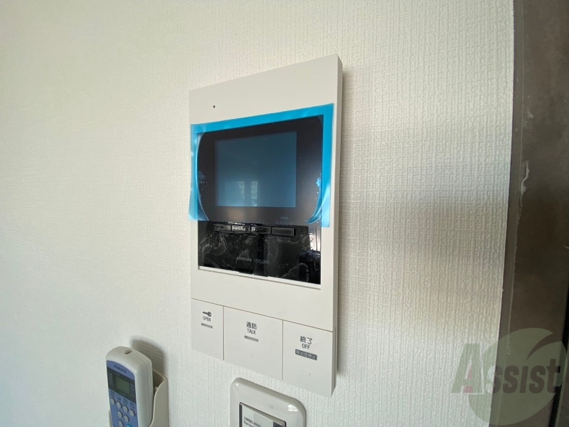 セキュリティ　ＴＶモニター付インターホンです。来客者の顔が見えるので安心！