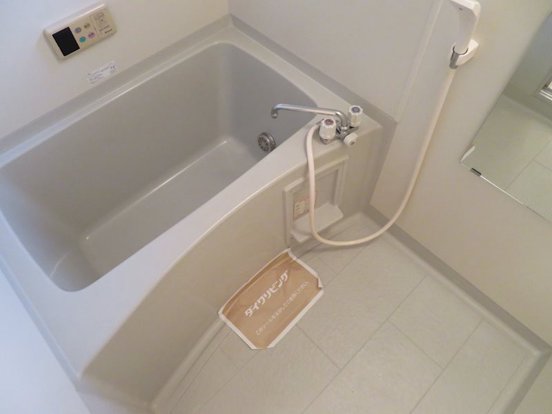 バス・シャワールーム　同物件別部屋