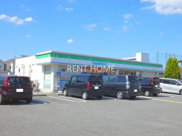 コンビニ　ファミリーマート一津屋三丁目店（コンビニ）まで515m