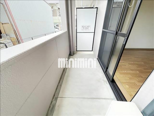 バルコニー　※同一物件内、別の部屋の写真です