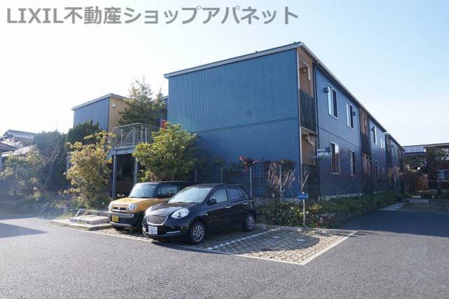 建物外観　青い外観のお洒落なデザイナーズ物件！