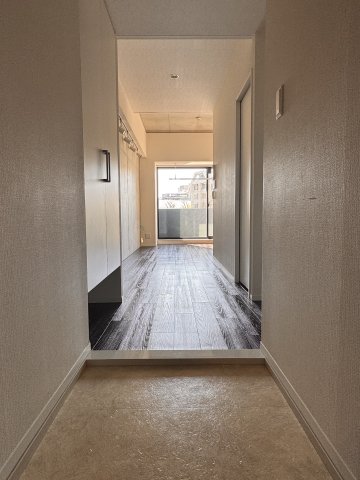 玄関　別号室の写真使用