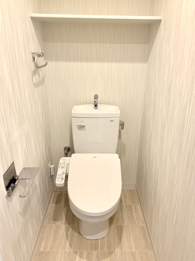 トイレ　トイレ