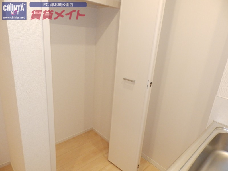収納　別部屋参考写真です