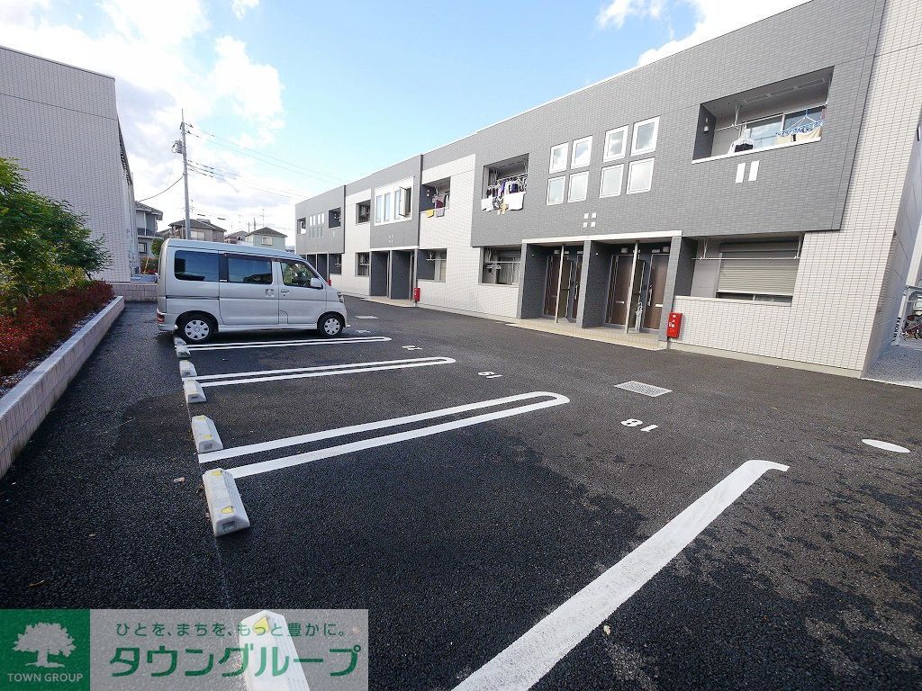 駐車場　駐車場