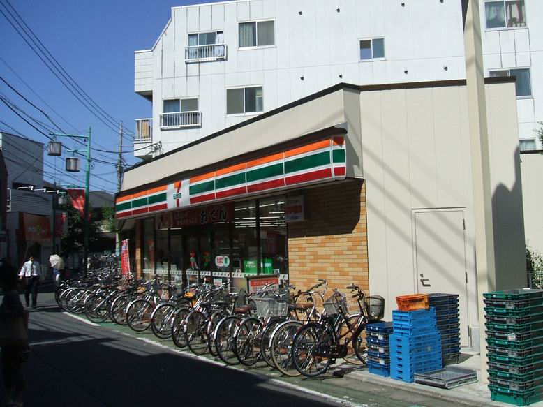 コンビニ　セブンイレブン武蔵関駅北口店（コンビニ）まで306m