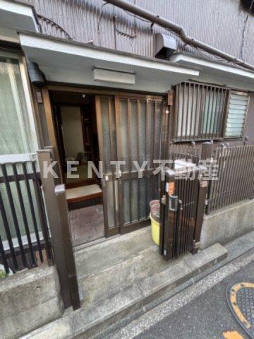 エントランス　建物の内部です