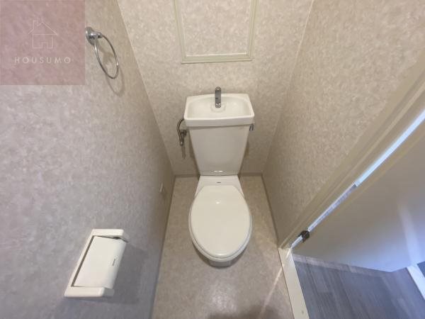 トイレ　落ち着いたトイレです