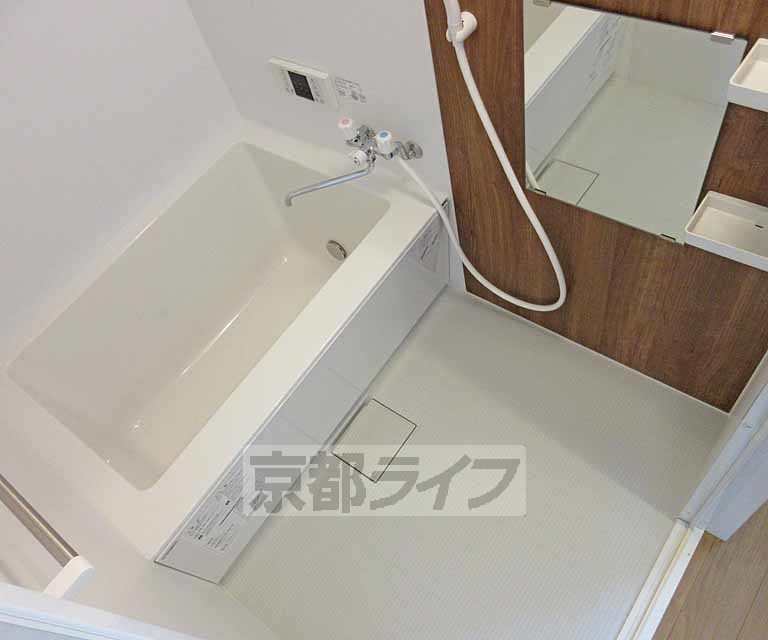 バス・シャワールーム　新しいお風呂は気持ちいいですね～