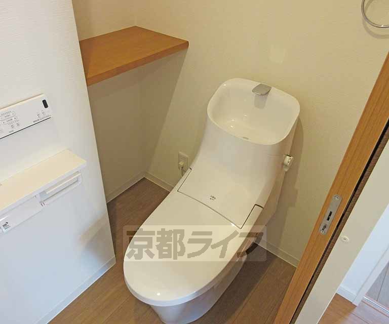 トイレ　丸みのあるかわいいトイレですね～