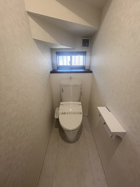 トイレ　１階（温水洗浄便座付）※前回募集時の写真です