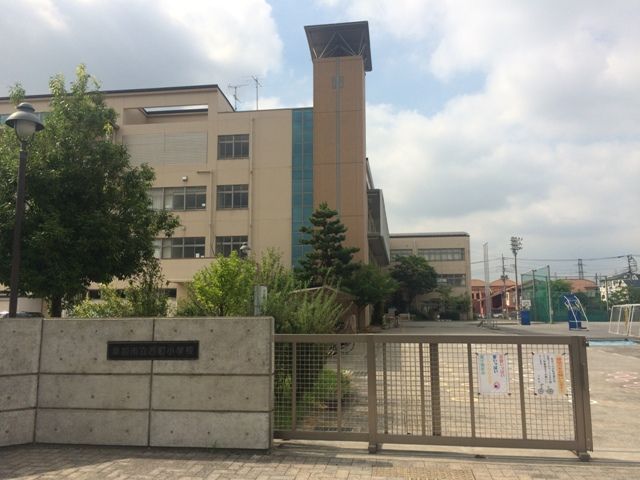 小学校　西町小学校（小学校）まで322m