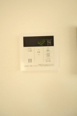 その他設備　給湯器パネルです