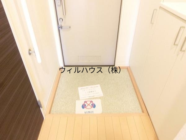玄関　シューズボックスあり！