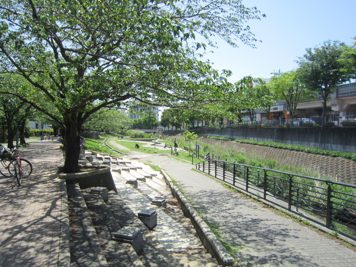 公園　水辺ひろば（公園）まで691m