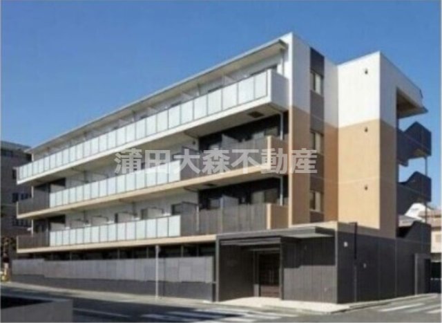 建物外観　2014年2月築　RC鉄筋コンクリート造地上4階建て総戸数3