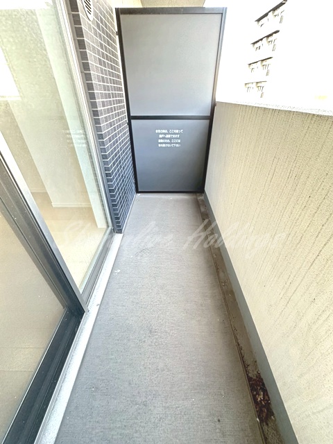 バルコニー　同物件別部屋