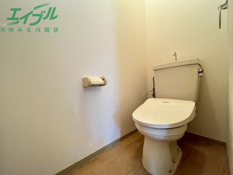 トイレ　同型参考写真
