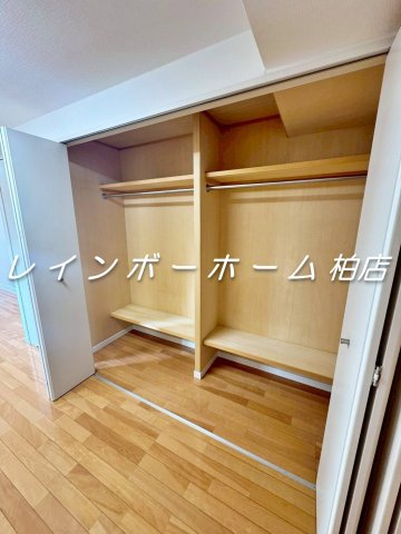 収納　別部屋。参考写真。