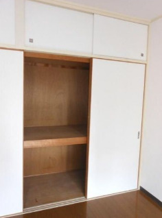 収納　別タイプ部屋　参考写真です