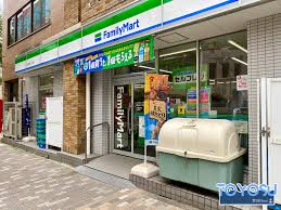 コンビニ　ファミリーマート豊洲五丁目店（コンビニ）まで321m