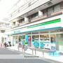 コンビニ　ファミリーマート（コンビニ）まで742m