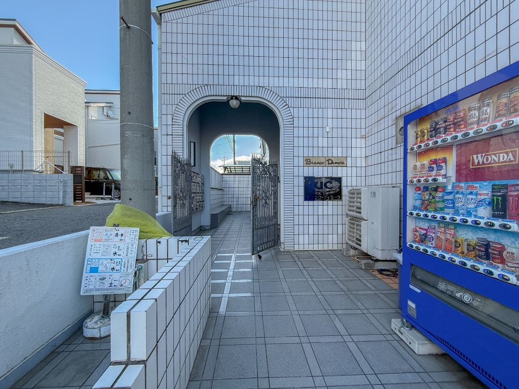 山陽電鉄本線 大蔵谷駅 徒歩10分 4階建 築40年の外観写真