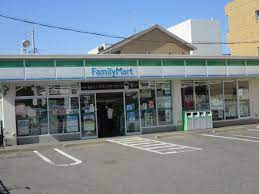コンビニ　ファミリーマート 茶屋が坂駅前店（コンビニ）まで514m