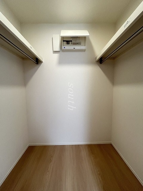収納　ウォークインクローゼット